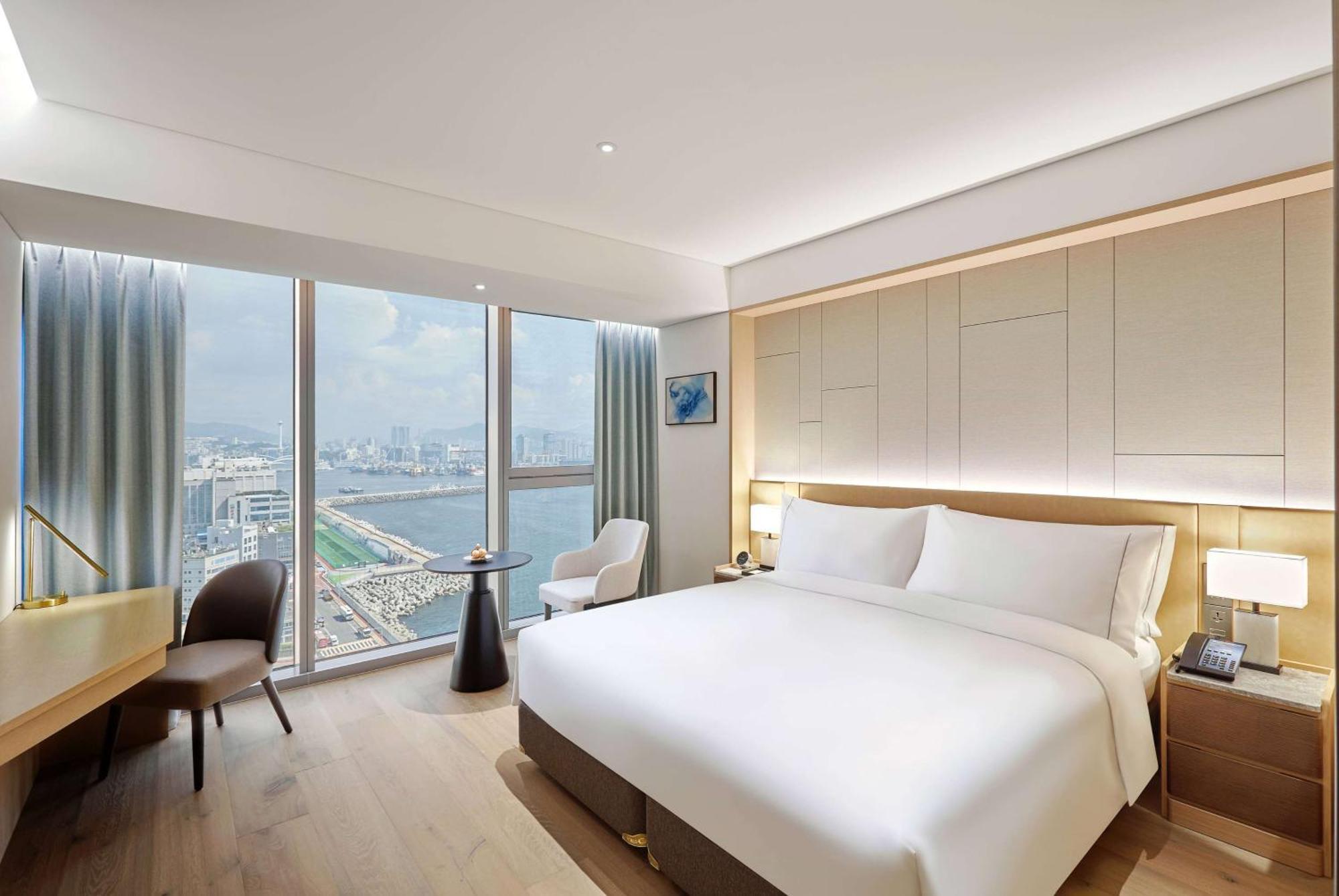 Wyndham Grand Busan