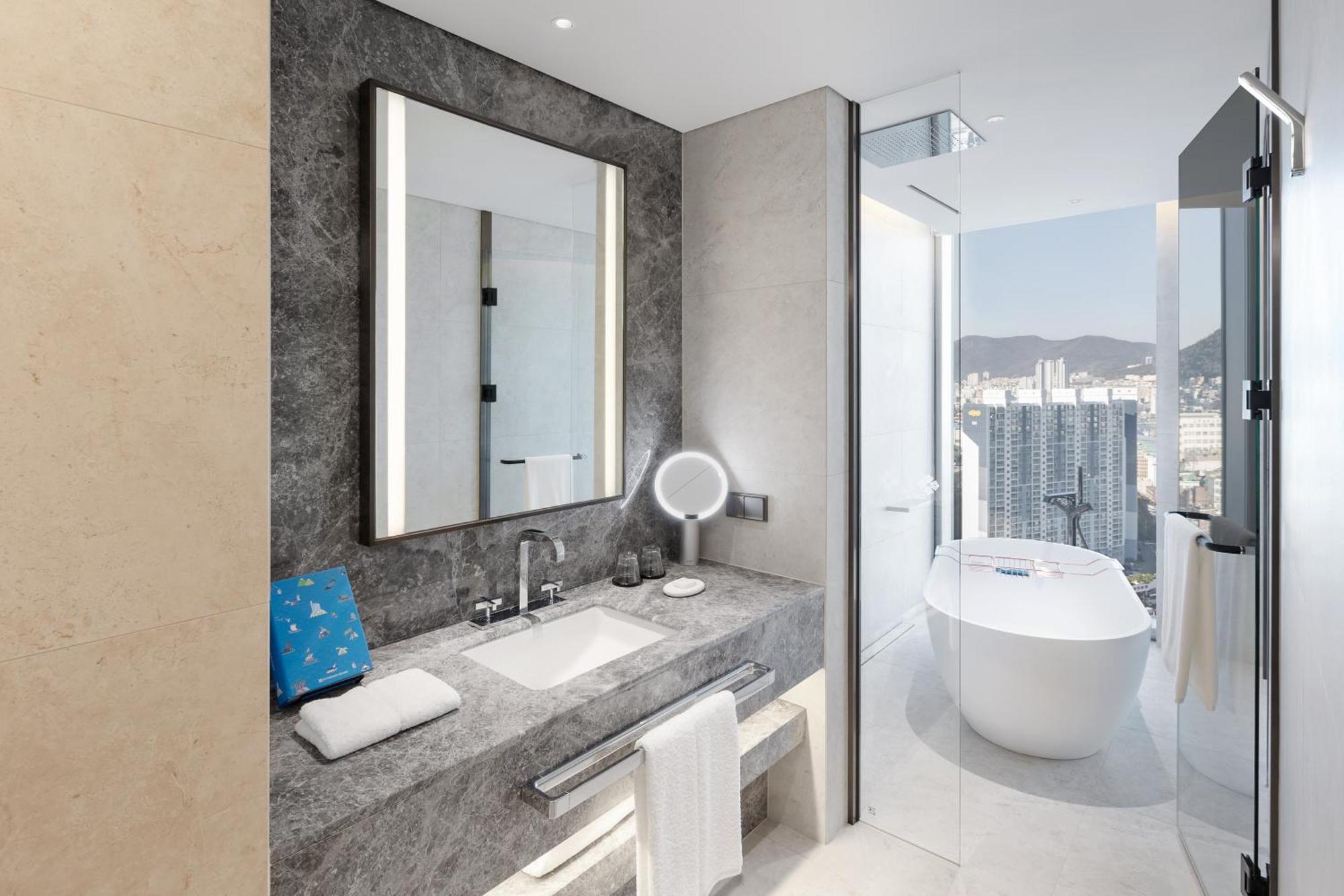 Wyndham Grand 5*